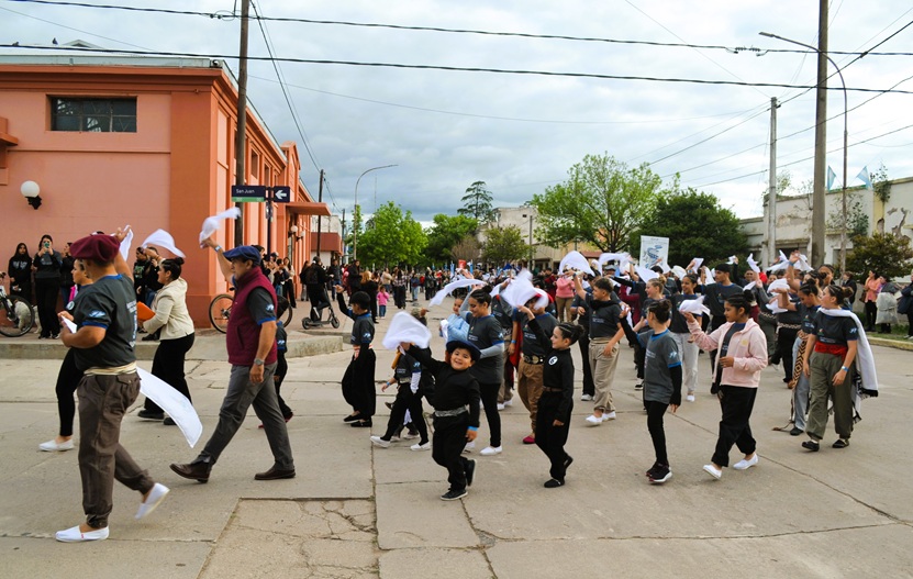 00 IDAF DESFILE2