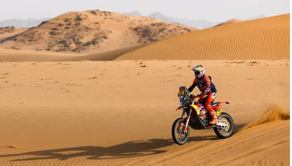 00 Luciano Benavides2