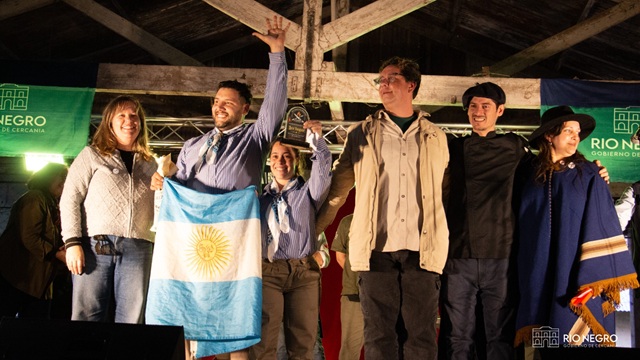 00 asador m dominguez bandera2
