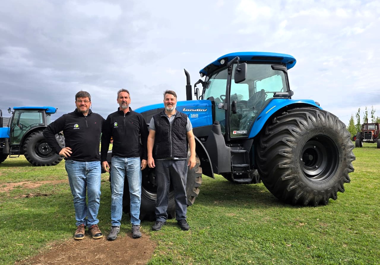 00 cef232c5 0949 49f4 98ff eeaacd959f9f