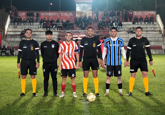 00 newbery lagunense 8oct26
