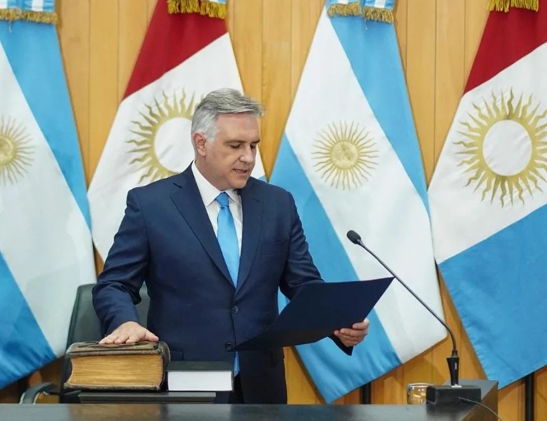 Llaryora gobernador