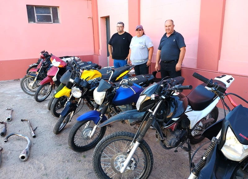 aMotos 001