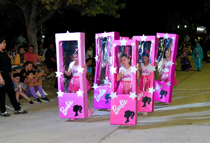 barbies carnavales b