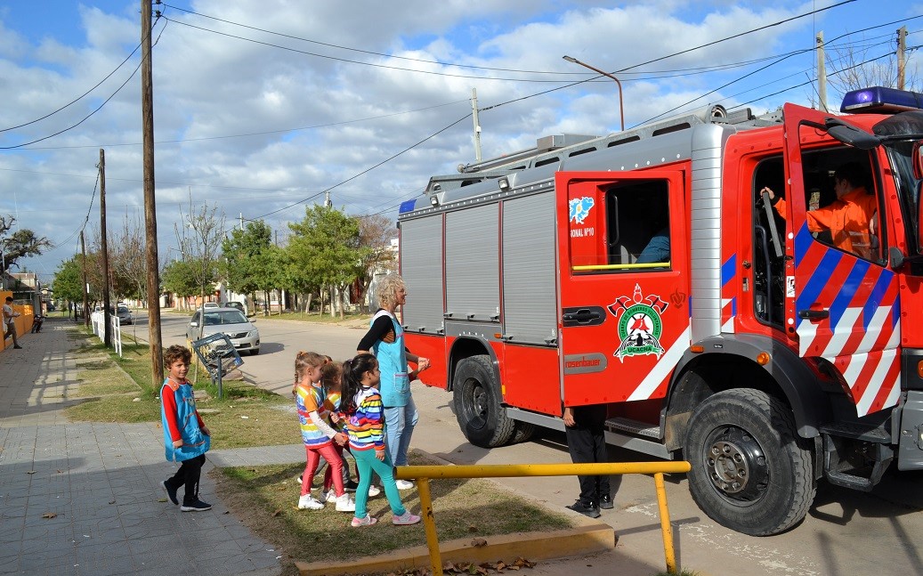 bomberos jardin rosariovera 01