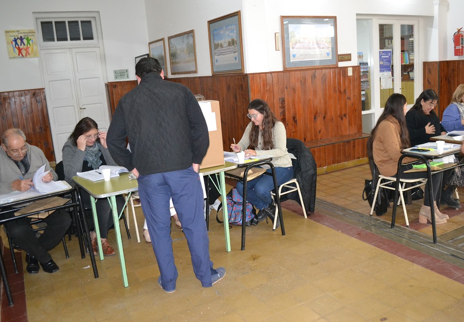 elecciones esc alberdi 00