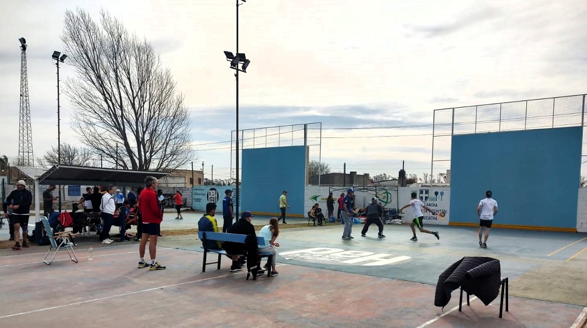 fronton b02